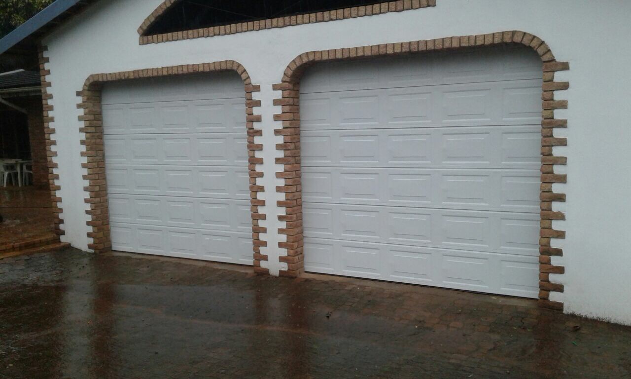 Aluzinc Block White Double Garage Doors